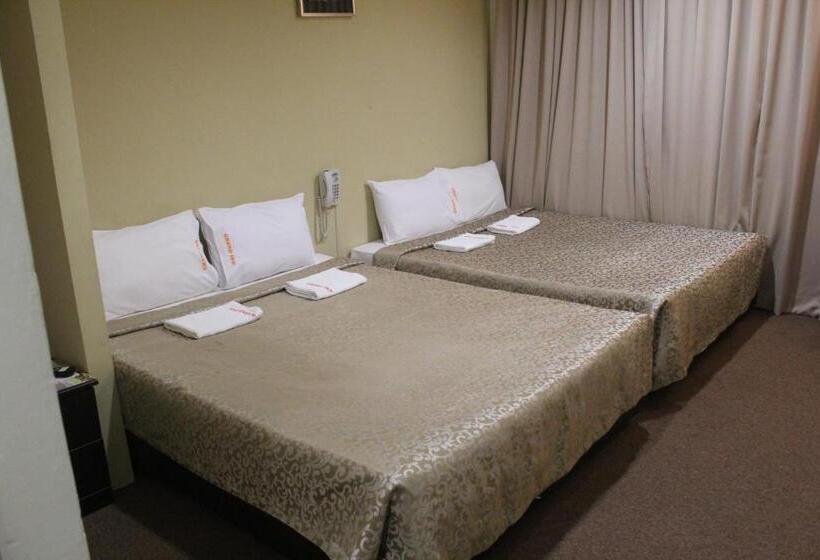 غرفة قياسية رباعية, Grand Inn