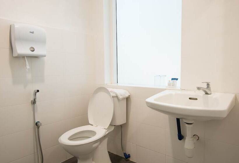 غرفة قياسية رباعية, Grand Inn