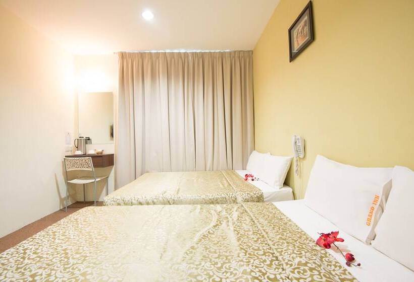 غرفة قياسية رباعية, Grand Inn