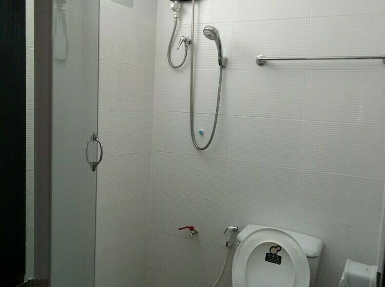 Standard-huone, Komol Residence Bangkok