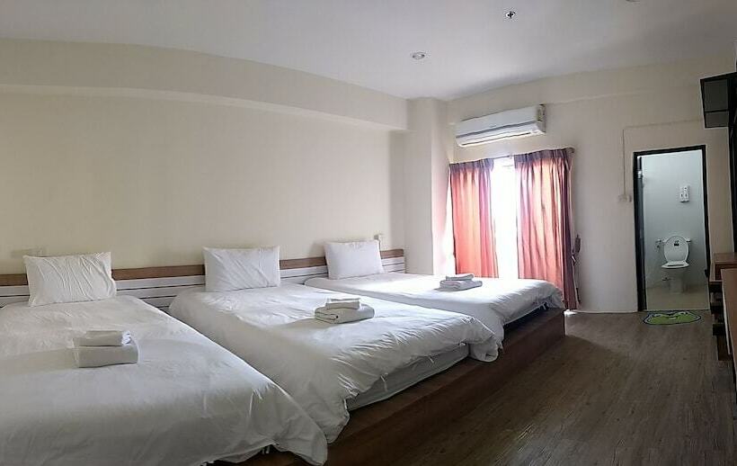 Superior Kolmen Hengen Huone, Komol Residence Bangkok