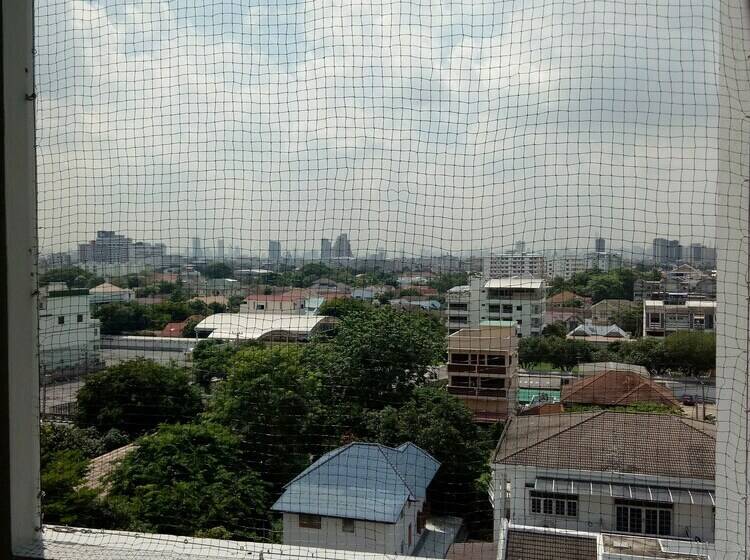 Superior Kolmen Hengen Huone, Komol Residence Bangkok