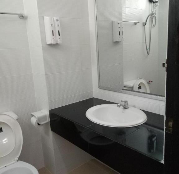 Superior-huone, Komol Residence Bangkok