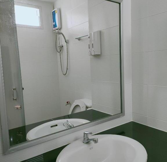 Superior-huone Parveke, Komol Residence Bangkok