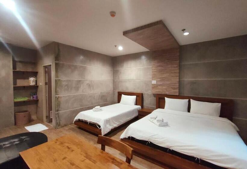 Juniorsviitti Puutarhanäkymä, Komol Residence Bangkok