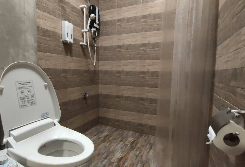 Superior-huone Puutarhanäkymä, Komol Residence Bangkok