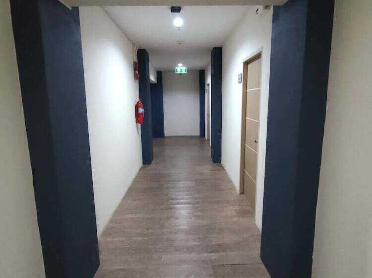 Superior-huone Puutarhanäkymä, Komol Residence Bangkok