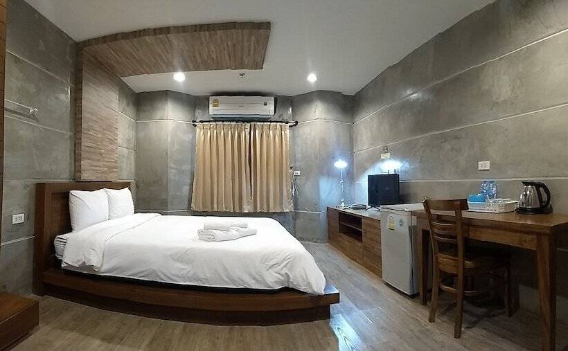 Superior-huone Puutarhanäkymä, Komol Residence Bangkok