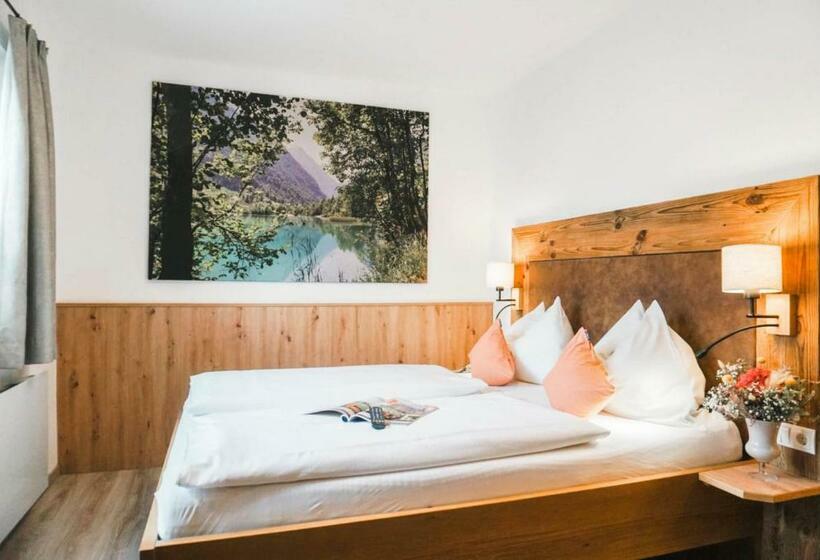 اتاق استاندارد, People S