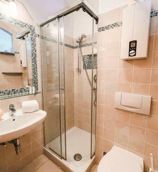 اتاق استاندارد, People S