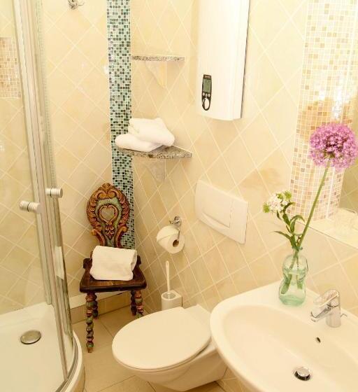 اتاق استاندارد, People S