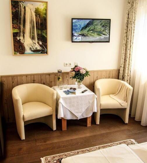 اتاق استاندارد, People S