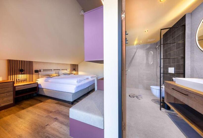 اتاق استاندارد, People S