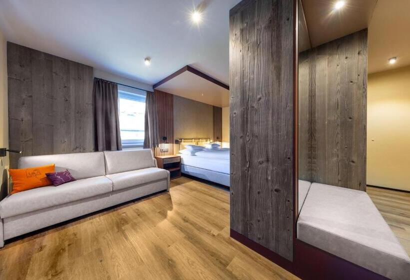 اتاق استاندارد, People S