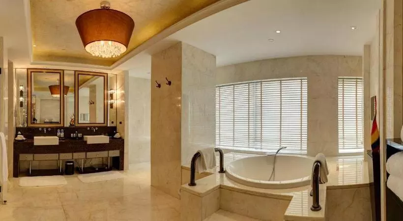 スイート, Ramada Plaza Liuzhou Liudong