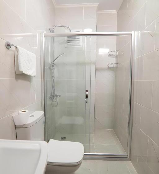 スタンダードルーム, Royal Gur