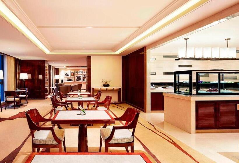 キングサイズベッドのエクゼクティブルーム, Sheraton Grand Zhengzhou