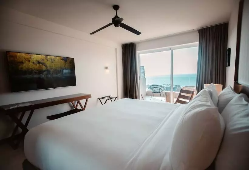 Standard-invahuone, Wyndham Tamarindo