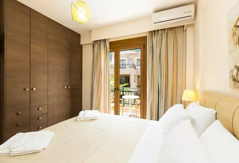 スリーベッドルーム ヴィラ, Pantheon Villas & Suites