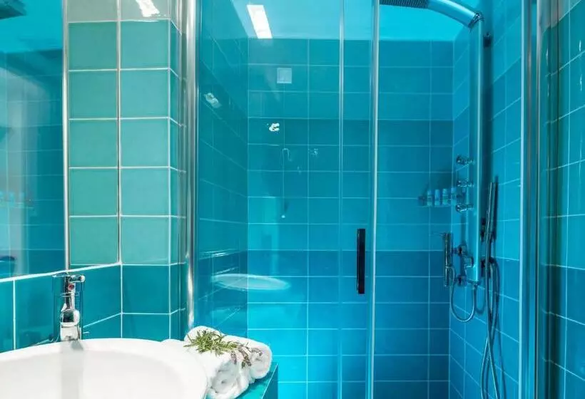 デラックストリプルルーム, Paradise Design Apartments