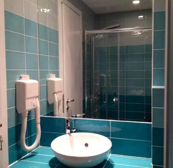 デラックストリプルルーム, Paradise Design Apartments