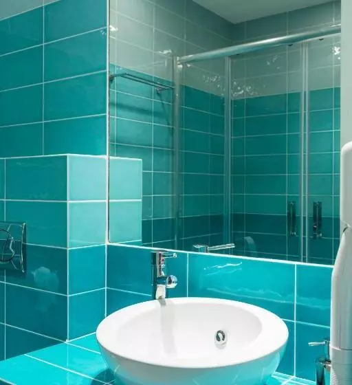 デラックストリプルルーム, Paradise Design Apartments