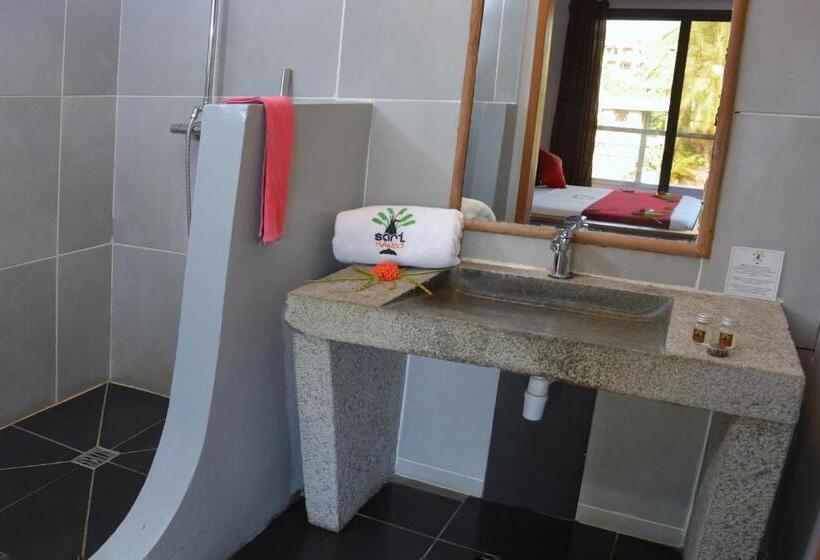 اتاق خانوادگی, Hôtel Résidence Sarimanok