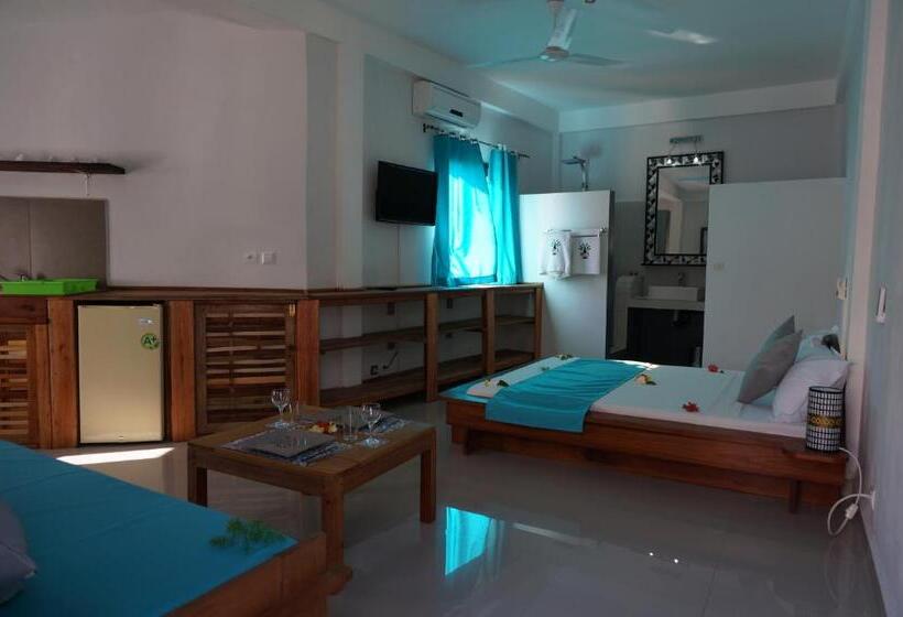استودیوی استاندارد, Hôtel Résidence Sarimanok