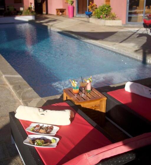 اتاق استاندارد با بالکن, Hôtel Résidence Sarimanok
