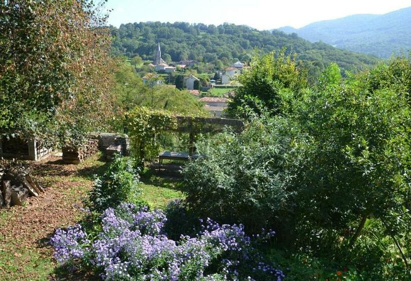 חדר משפחתי נוף להרים, Les Ondines