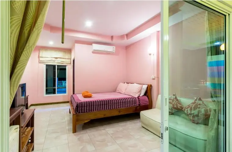 اتاق استاندارد با بالکن, Naengnoi Resort Kohlarn