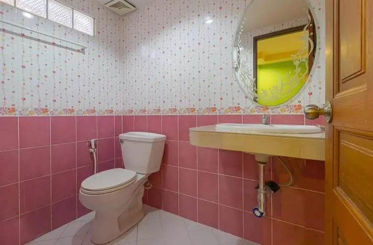 اتاق استاندارد با بالکن, Naengnoi Resort Kohlarn