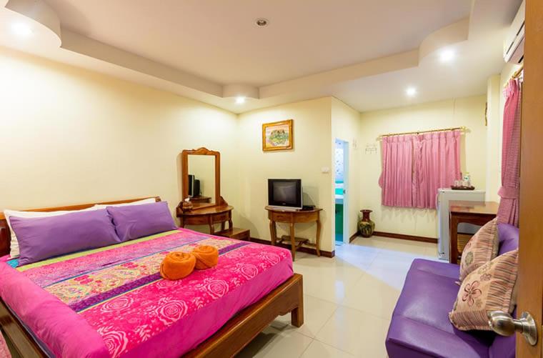 Quarto Estandar com Sacada, Naengnoi Resort Kohlarn