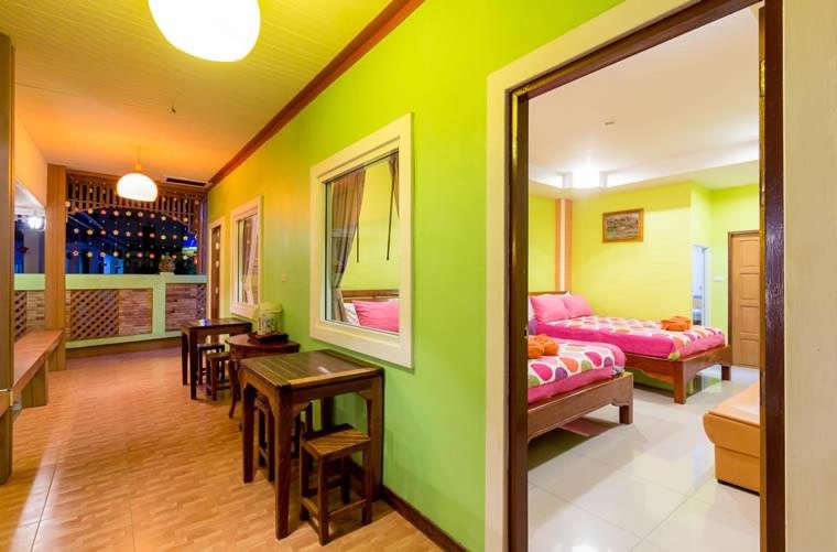 Quarto Familiar, Naengnoi Resort Kohlarn