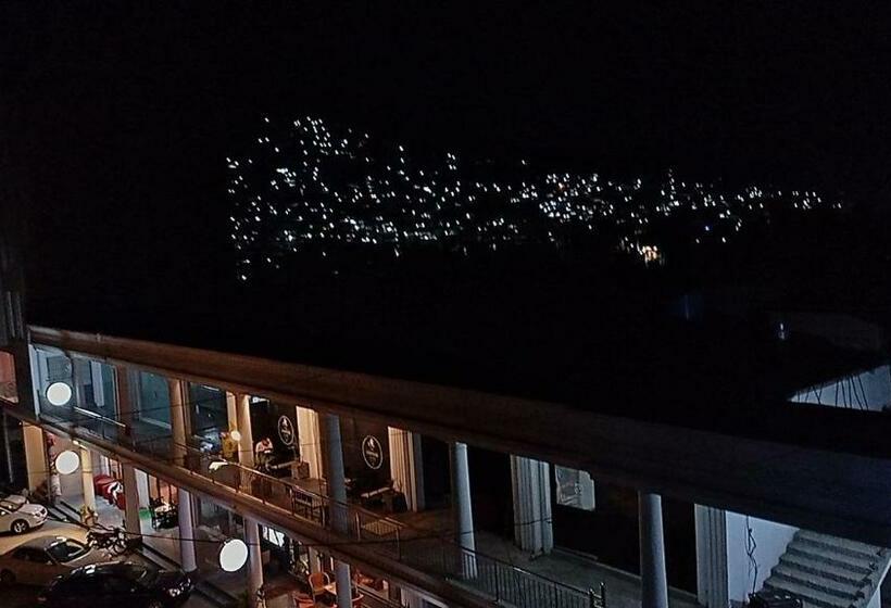 اتاق استاندارد با چشم‌انداز کوهستان, Adlight Guest Rooms Swat