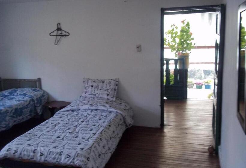 اتاق استاندارد چهار تخته, Hospedaje Bella Vista Mongui