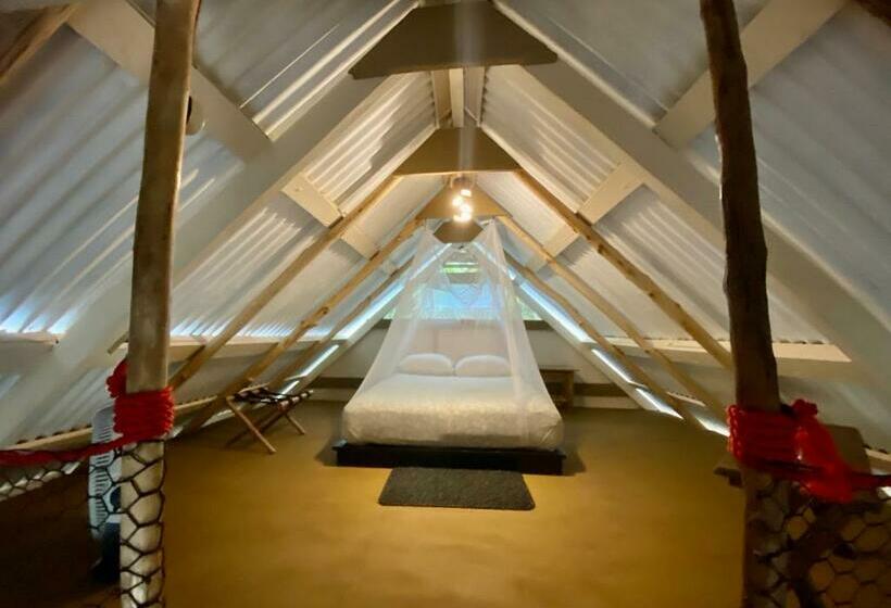 סוויטה, Little Corn Island Beach And Bungalow