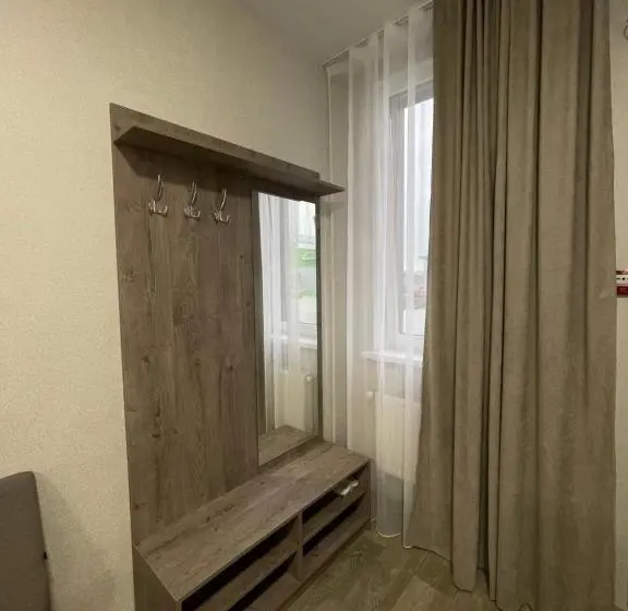 Standard Kolmen Hengen Huone, Voyage вояж