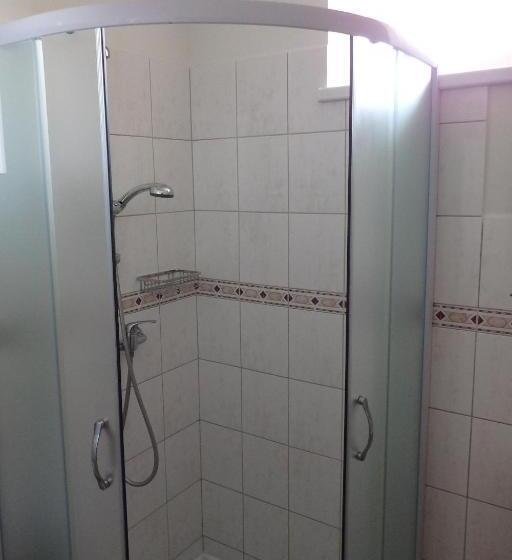 غرفة قياسية رباعية, Bořikovský Dvůr