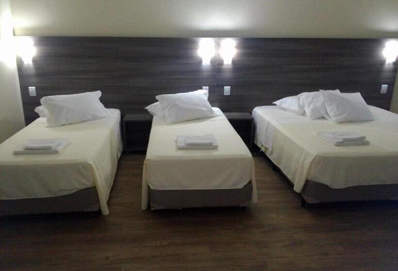 스탠다드 트리플 룸, De Stefani