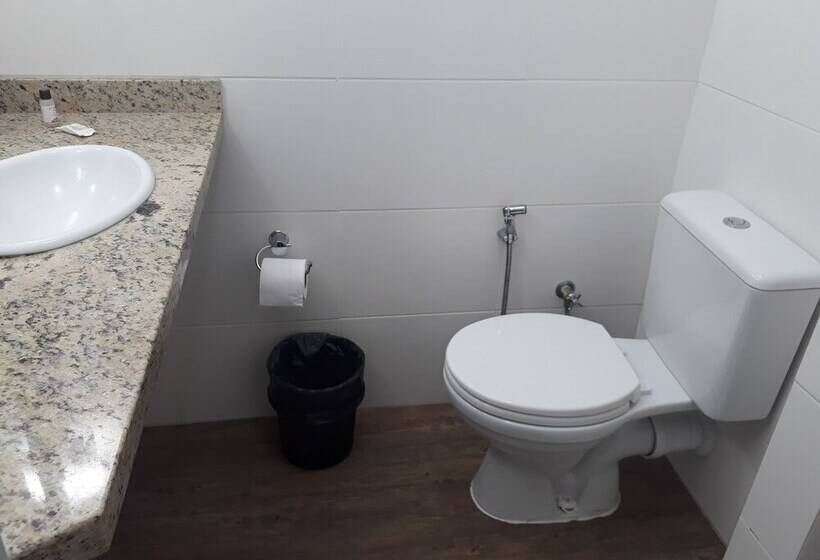 스탠다드 룸, De Stefani