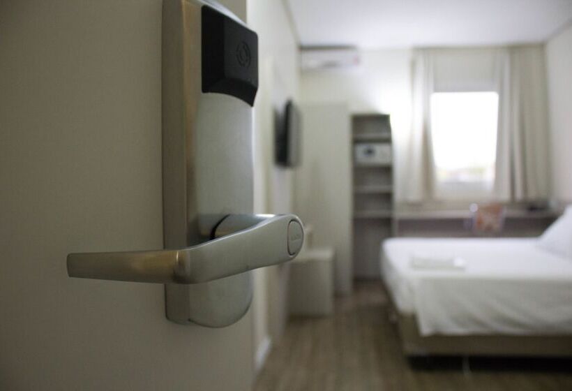 스탠다드 싱글 룸, De Stefani