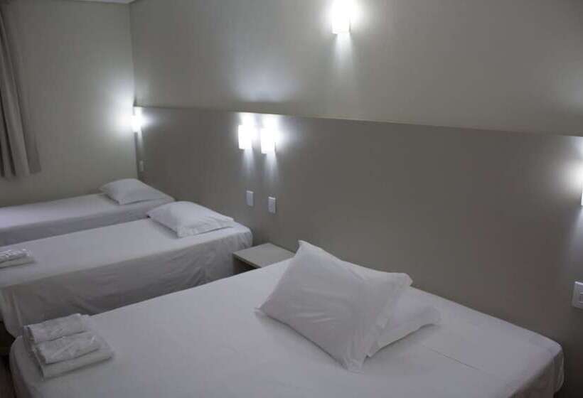 스탠다드 트리플 룸, De Stefani