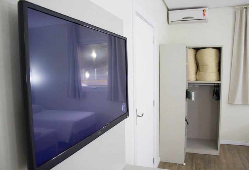 4인용 스탠다드 룸, De Stefani