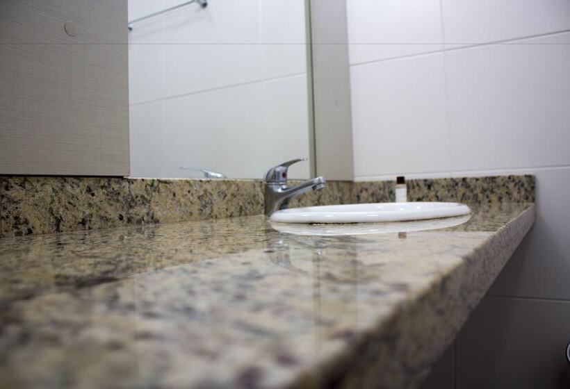 스탠다드 싱글 룸, De Stefani