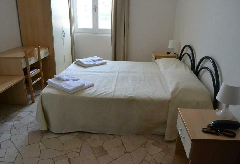 스탠다드 룸, Esperia