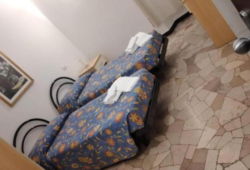 스탠다드 룸, Esperia