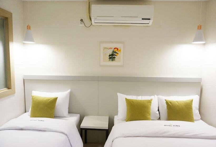 Quarto Triplo Estandar, First Stay Myeongdong