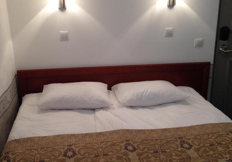 غرفة قياسية لذوى الاحتياجات الخاصة, Holiday Inn Express Salem, An Ihg