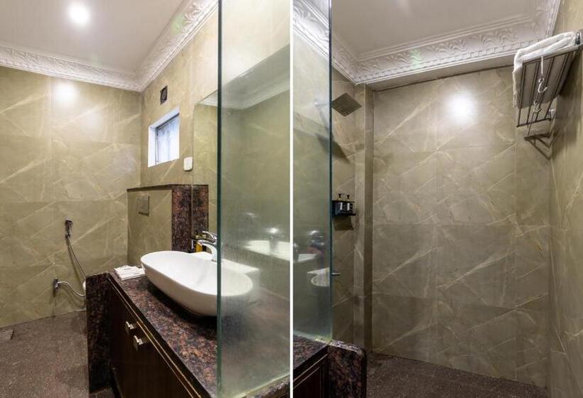 Chambre Executive, Kalinga